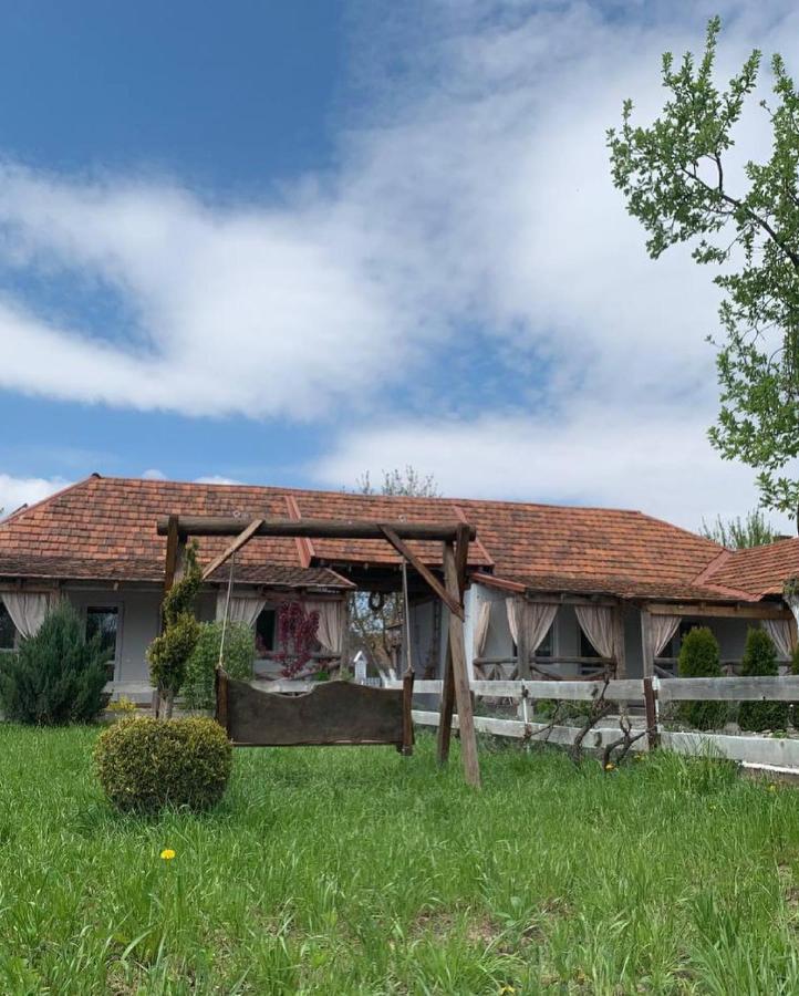 Villa Lukash Yanoshi Extérieur photo